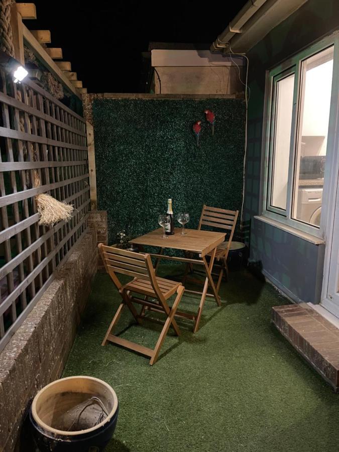 Poolside Apartamento Peacehaven Exterior foto
